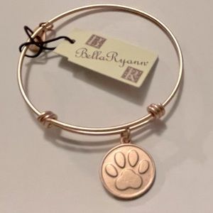 NWT Bella Ryann rose gold paw print bracelet